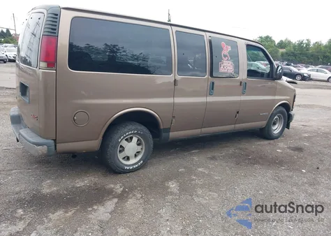 2002 GMC Savana Standard from USA, damaged, VIN 1GKFG15R621202815